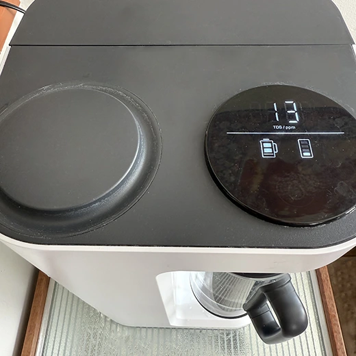 Bluevua Lite RO water filter displaying 13 TDS/PPM on digital display on machine